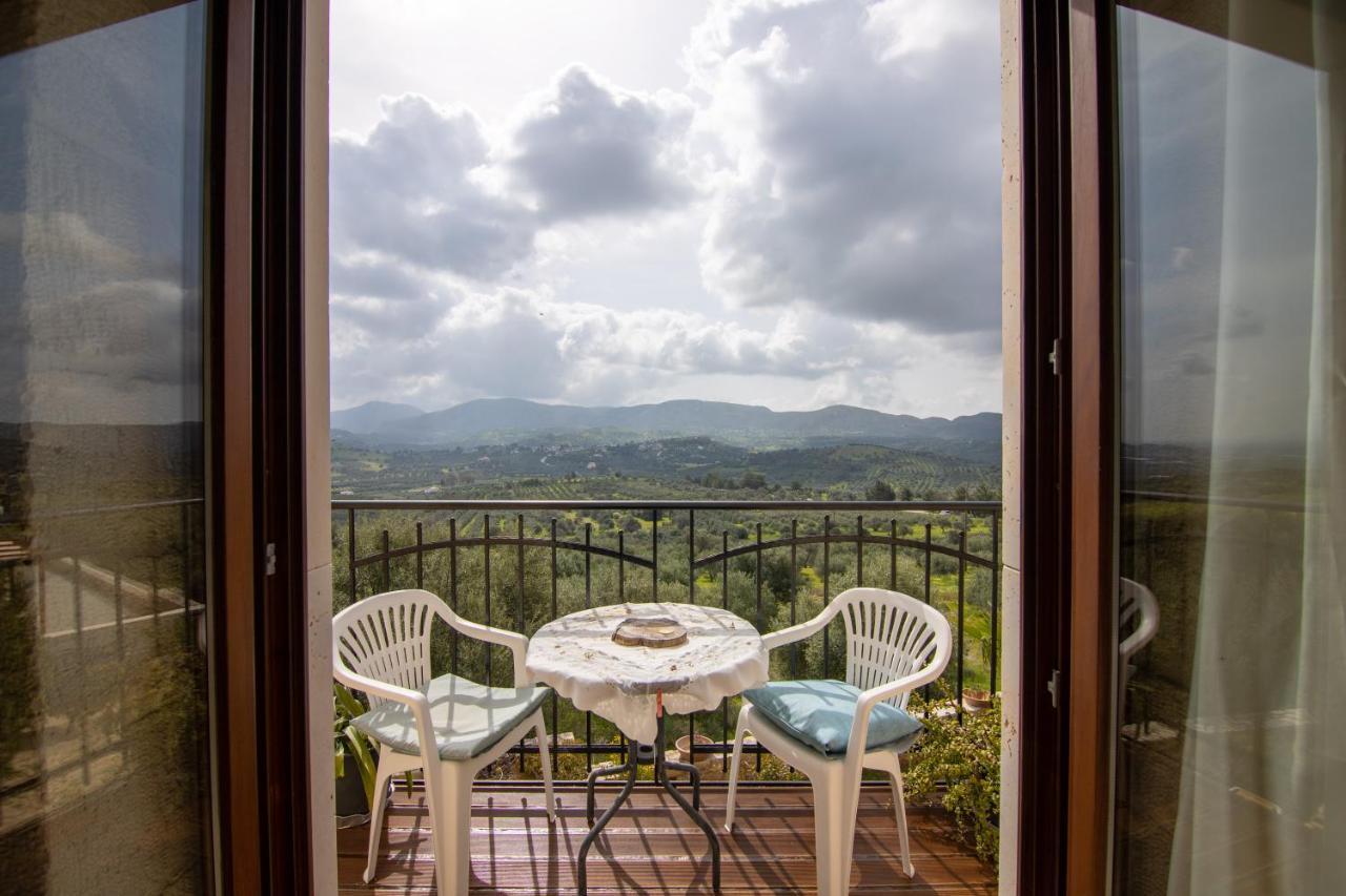 Kritamos Villa & Apartments Камиларион Экстерьер фото