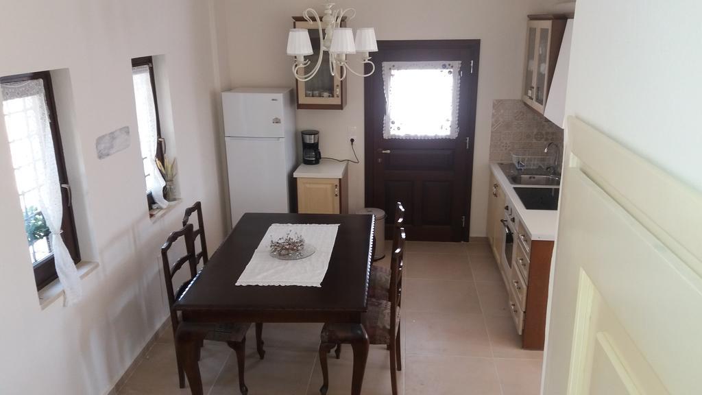 Kritamos Villa & Apartments Камиларион Экстерьер фото